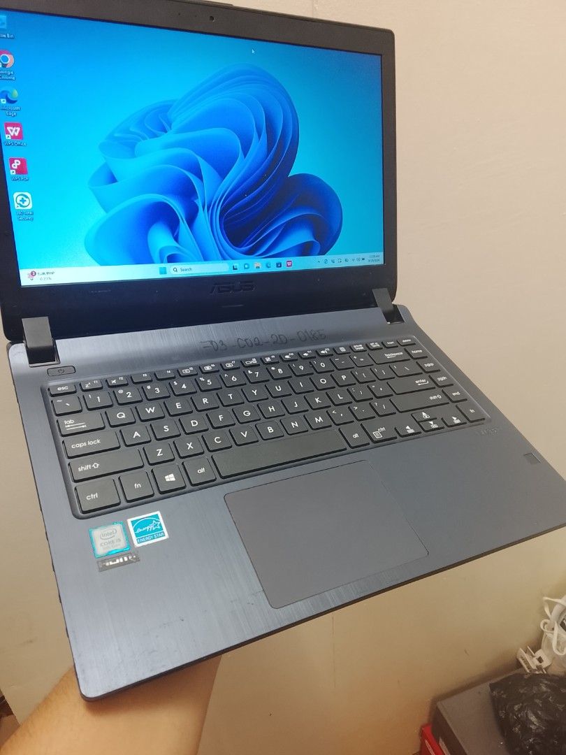 ASUSPRO Core i5 8thgen (Category: Other Mobile & Gadget Accessories) located in Cainta. Submitted by mokssssir (Listing ID 1470787335, Image 1). Description: ASUSPRO core i5 8thgen 8/256 14inch.
