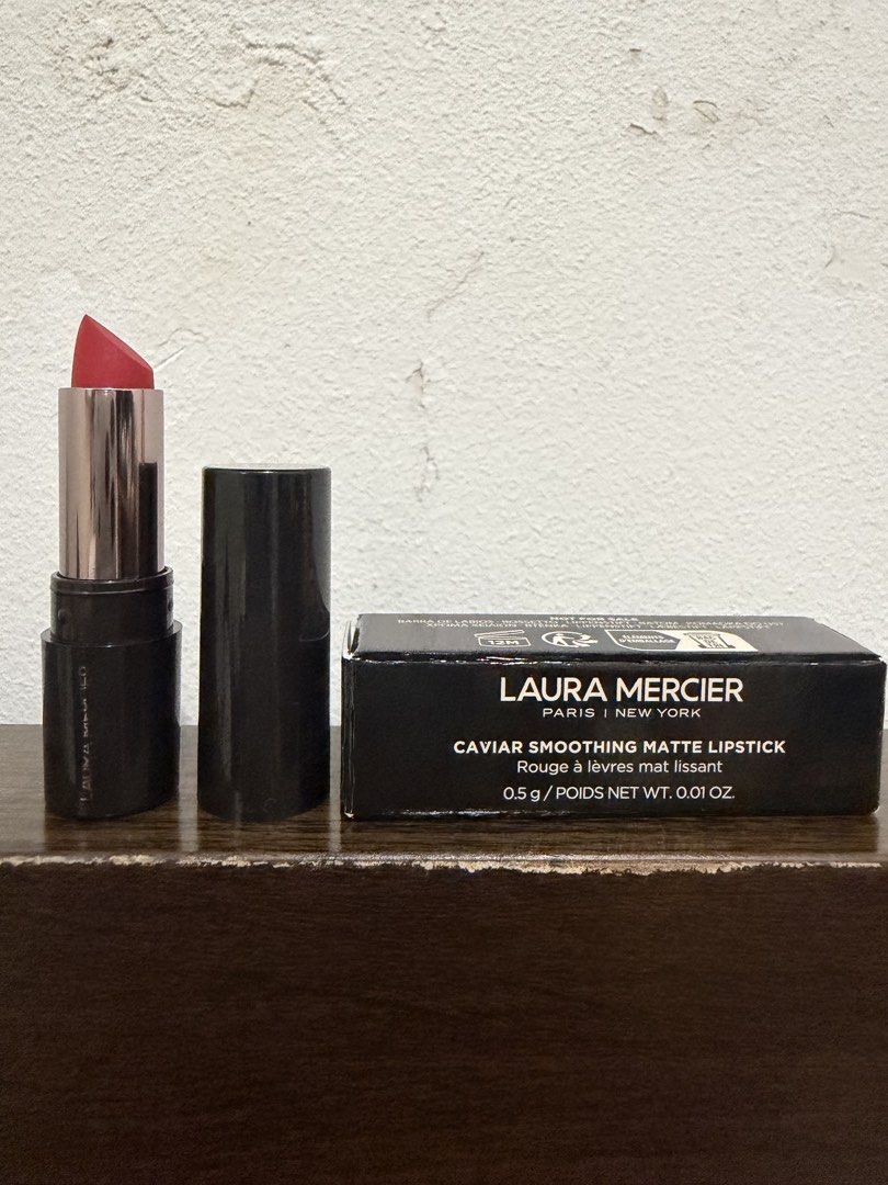 Auth Laura Mercier (Category: Makeup) located in Cebu City. Submitted by shopnsave2015 (Listing ID 1470909039, Image 1). Description: Travel size.