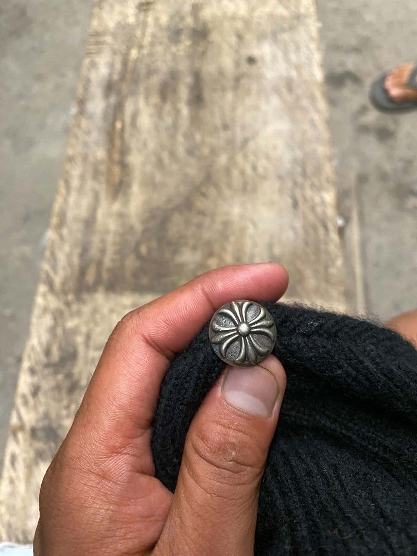 Authentic chrome hearts beanie (Category: Hats & Beanies) located in Polomolok. Submitted by warmfire.3185dd (Listing ID 1470869441, Image 2). Description: .