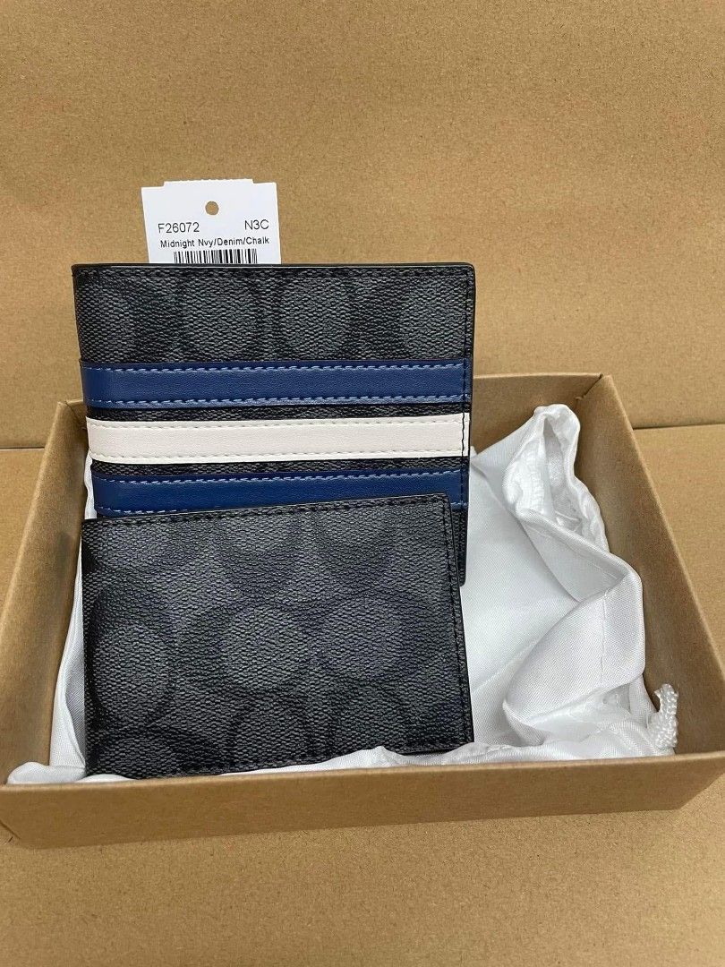 Authentic Coach Wallet for Men (Category: Wallets & Card Holders) located in Manila. Submitted by miunicahija06 (Listing ID 1470754036, Image 3). Description: Now Available!!! Reserve yours now.. Super nice in actual 😍 Original Mall pull out ✔️New Arrival ✔️Brandnew ✔️COMPLETE INCLUSIONS RESELLERS ARE WELCOME!!! 🥰 DM FOR DISCOUNT.
