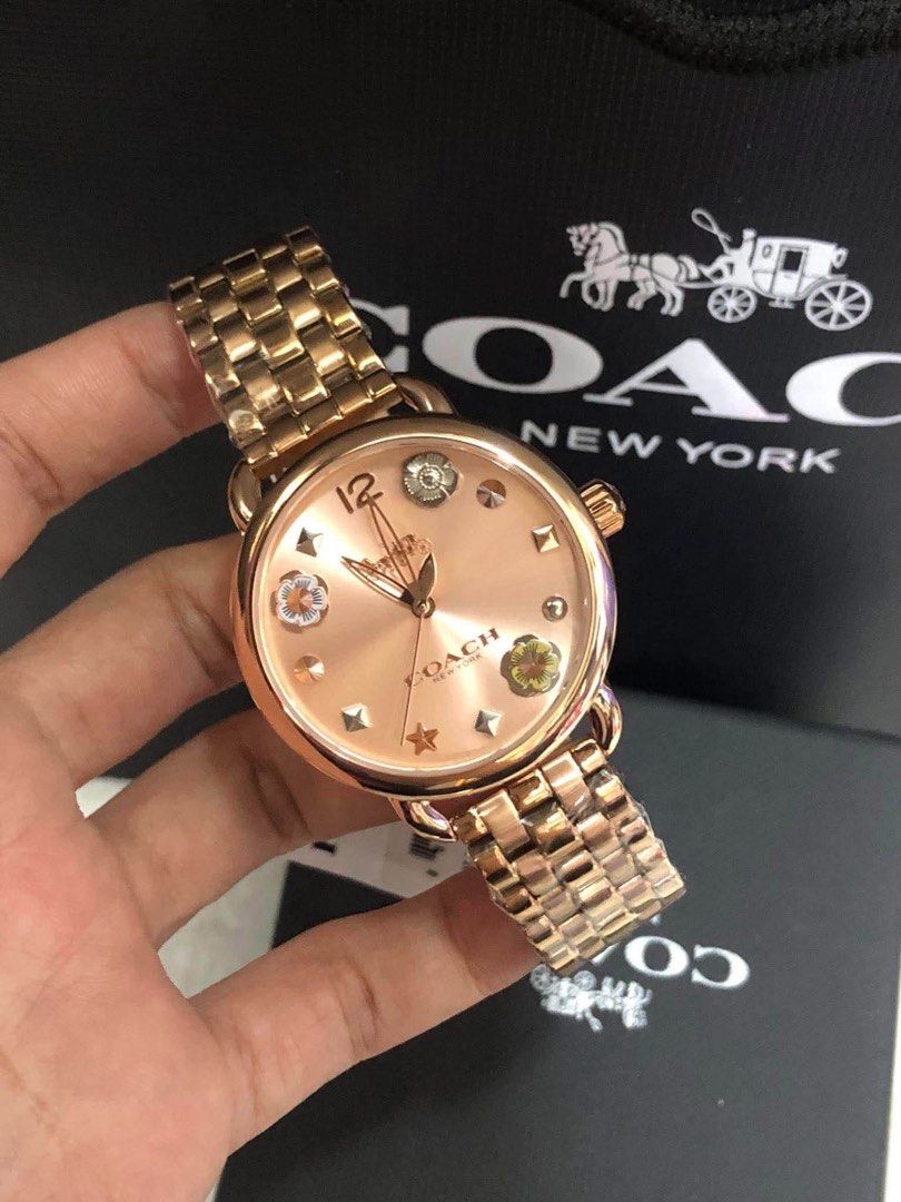 🇺🇸AUTHENTIC COACH WATCH🇺🇸 (Category: Women's Watches) located in Manila. Submitted by Supermomshie (Listing ID 1470877641, Image 1). Description: .