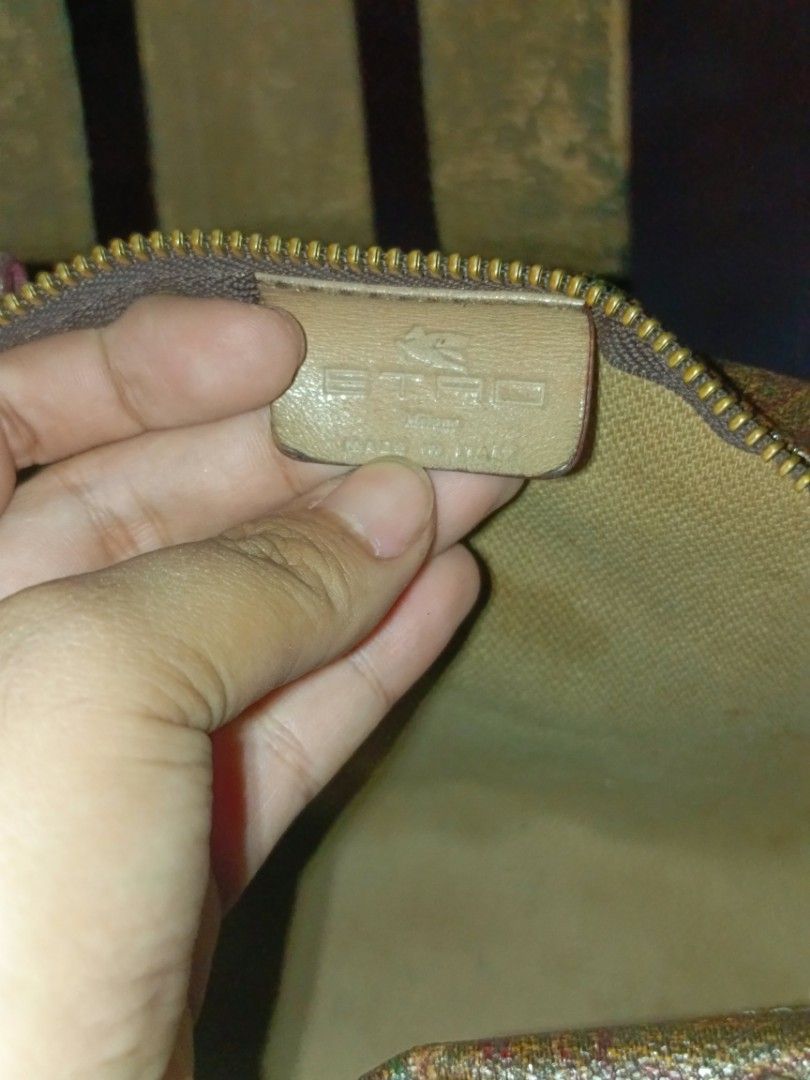 AUTHENTIC Etro Barrel Bag (Category: Luxury Bags & Wallets) located in Rizal. Submitted by nokorimono. (Listing ID 1470747259, Image 3). Description: .