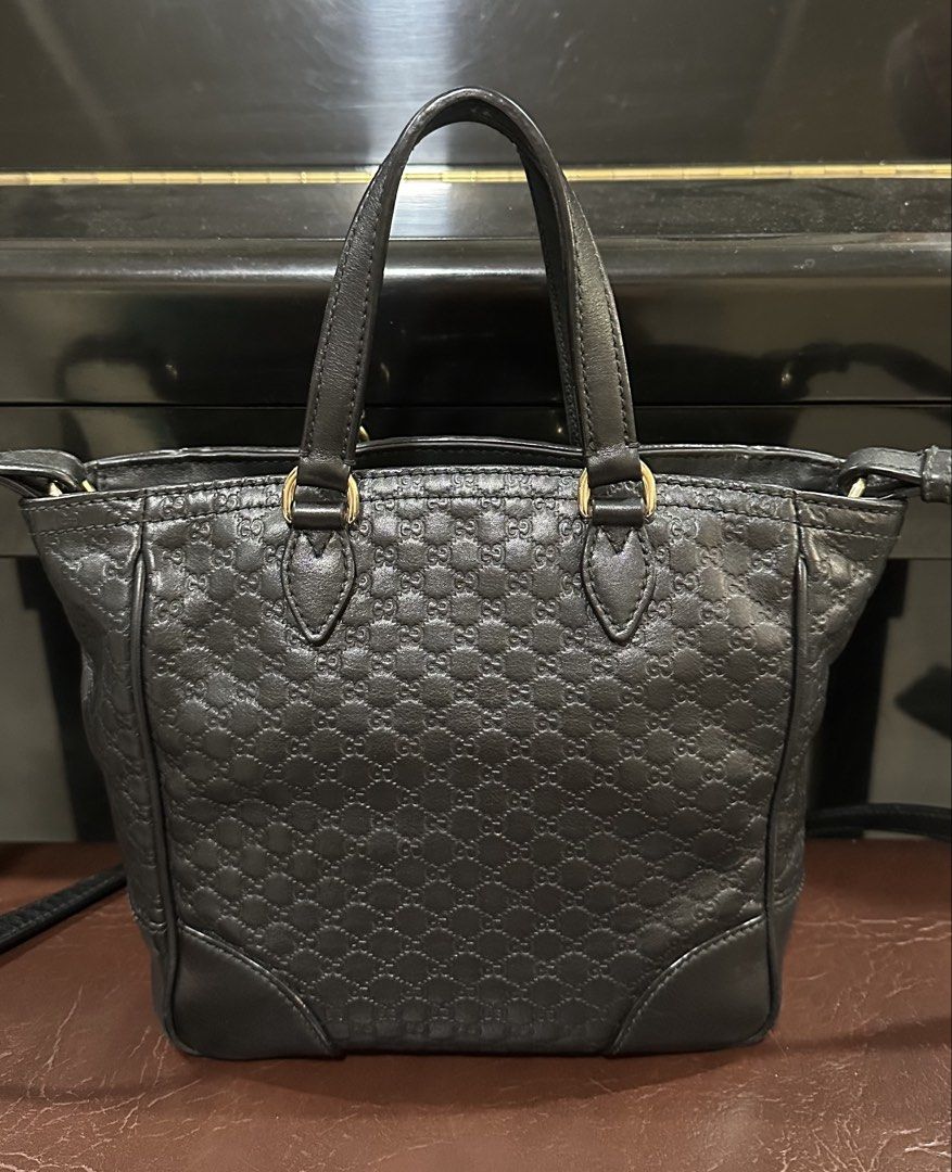 Authentic Gucci Small Tote (Category: Luxury Bags & Wallets) located in Las Pinas. Submitted by marshmallowmax (Listing ID 1470820024, Image 3). Description: Guaranteed Authentic! Excellent used! Minimal signs of use no flaws With dustbag.