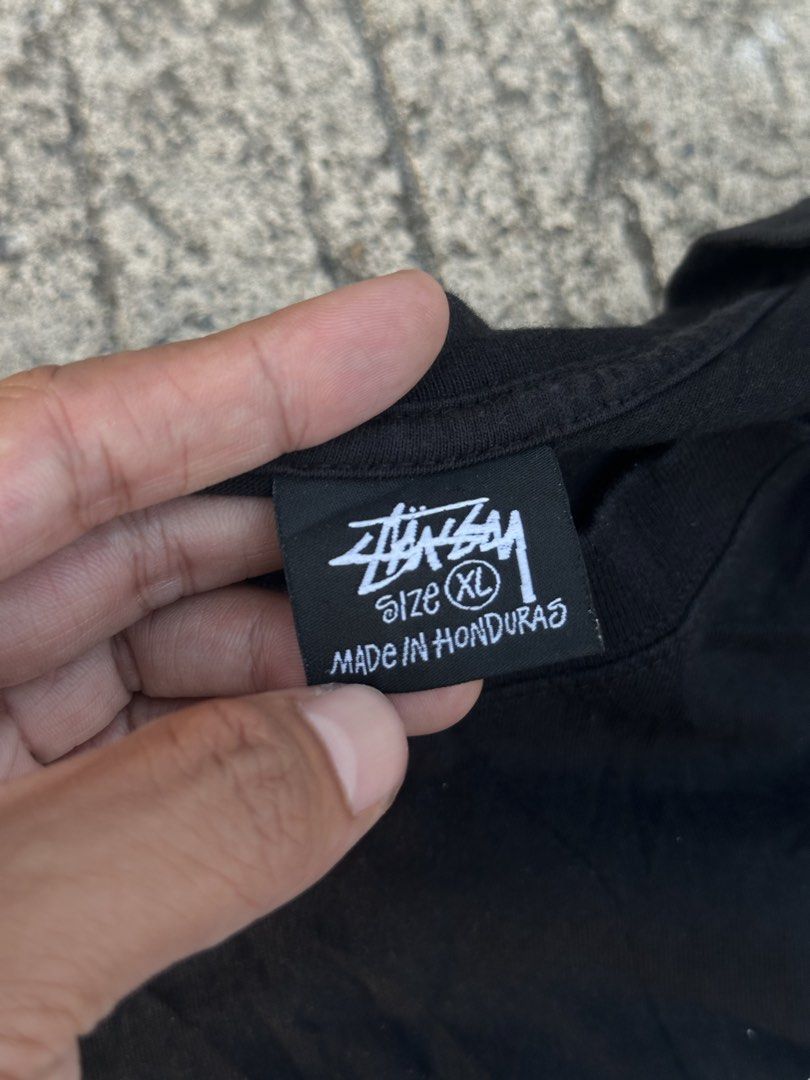 Authentic Stussy (Category: Activewear) located in Alitagtag. Submitted by bhthrift_30 (Listing ID 1470775863, Image 3). Description: Stussy XL Authentic✅ 1500+sf asnew condition Dm📩.
