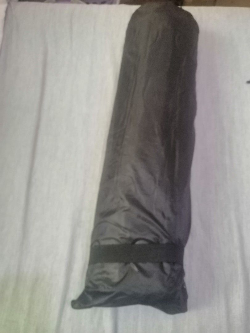 Automatic Blow-Up Lilo Air Cushion Bed with Instructions Manual (Category: Bed Frames & Mattresses) located in Manila. Submitted by ceroma (Listing ID 1468556366, Image 2). Description: Measures 6 feet long and 2 ft. elevated airpillow for the head, With paper manual for automatic blow-up lilo air beds, English instructions for charging and deflating, guides on proper storage, cleaning, and maintenance, easy-to-follow steps for minor repairs, saf