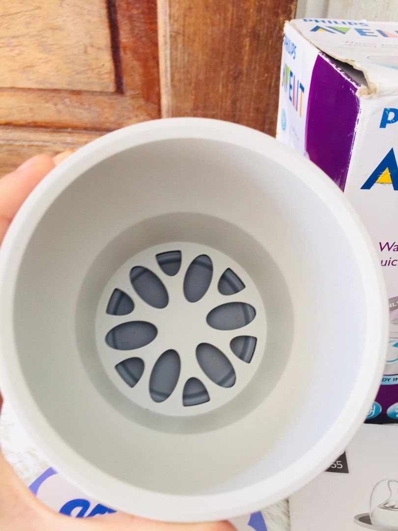 Avent bottle warmer (likenew) (Category: Breastfeeding & Bottle Feeding) located in Tuguegarao City. Submitted by kikay.store.ph30 (Listing ID 1470760459, Image 3). Description: ❗NEW ARRIVAL avent bottle warmer Condition : likenew 220-240 volts Perfectly working Any bottle will fit Price : 1500 Ready to use MOP: GCASH, BDO, MOD: SCO FOR SHIPPING PURPOSE, BUS SHIPPING, JNT, LBC ♥️ 1 day reservation ONLY ♥️ No to rush shipping ♥️ No free shipping ♥