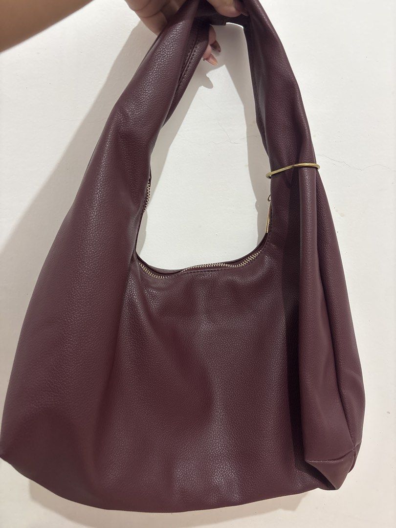 Aztrid Ox Medium Hobo Bag (Category: Shoulder Bags) located in Bulacan. Submitted by kaye.kkk (Listing ID 1470789326, Image 2). Description: - used once - no box and bag dust included - free carabiner.