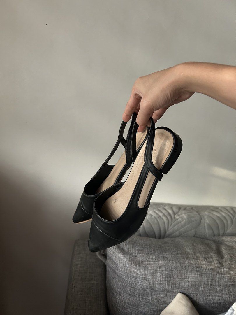 ❗️aztrid slingback flats (Category: Flats & Sandals) located in Manila. Submitted by rosedumplings (Listing ID 1470820425, Image 3). Description: - Brand: Aztrid - Style: Black slingback flats with pointed toe and low block heels - Size: 36 -Color: Black - Condition: Uppers in solid shape; moderate wear on the soles and inner lining as pictured.