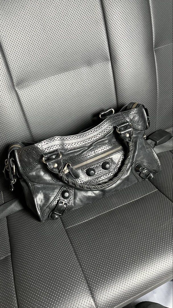 Balenciaga city bags (Category: Announcements) located in Manila. Submitted by ma_lux (Listing ID 1470807251, Image 2). Description: 10k each .