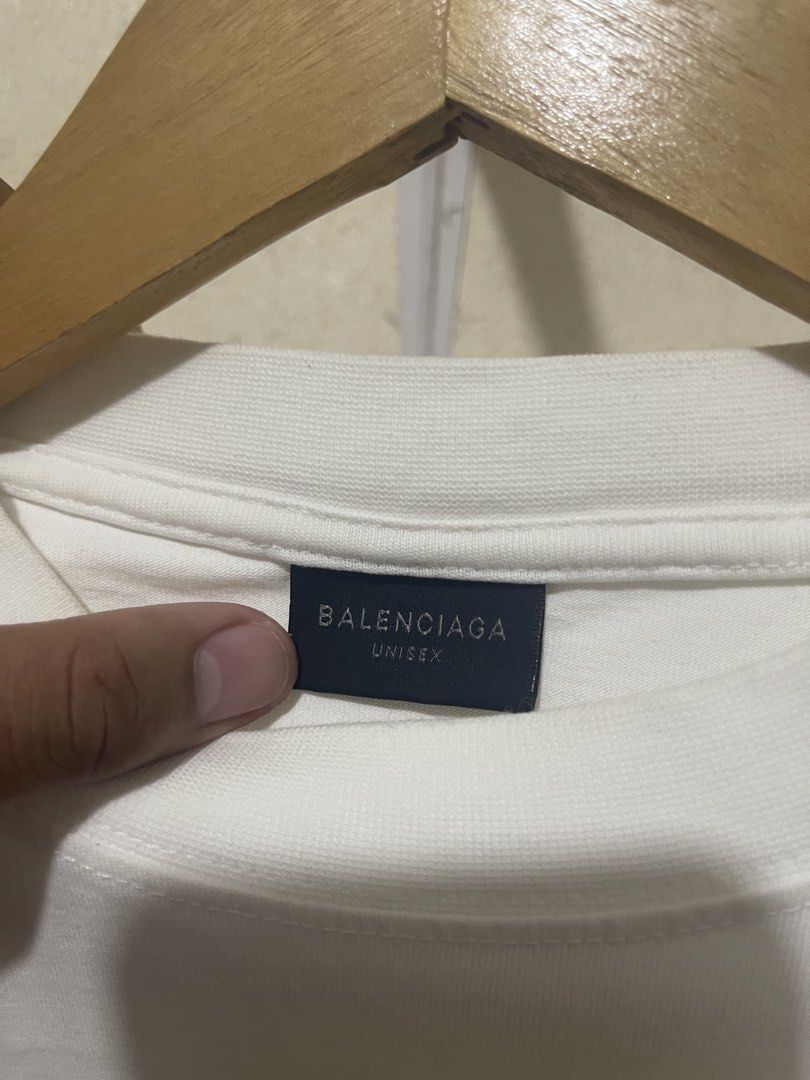 Balenciaga Fade Elysse Tee (Category: Activewear) located in Tuguegarao City. Submitted by elyks11 (Listing ID 1470874960, Image 3). Description: solid pag ka fade nya design is good.