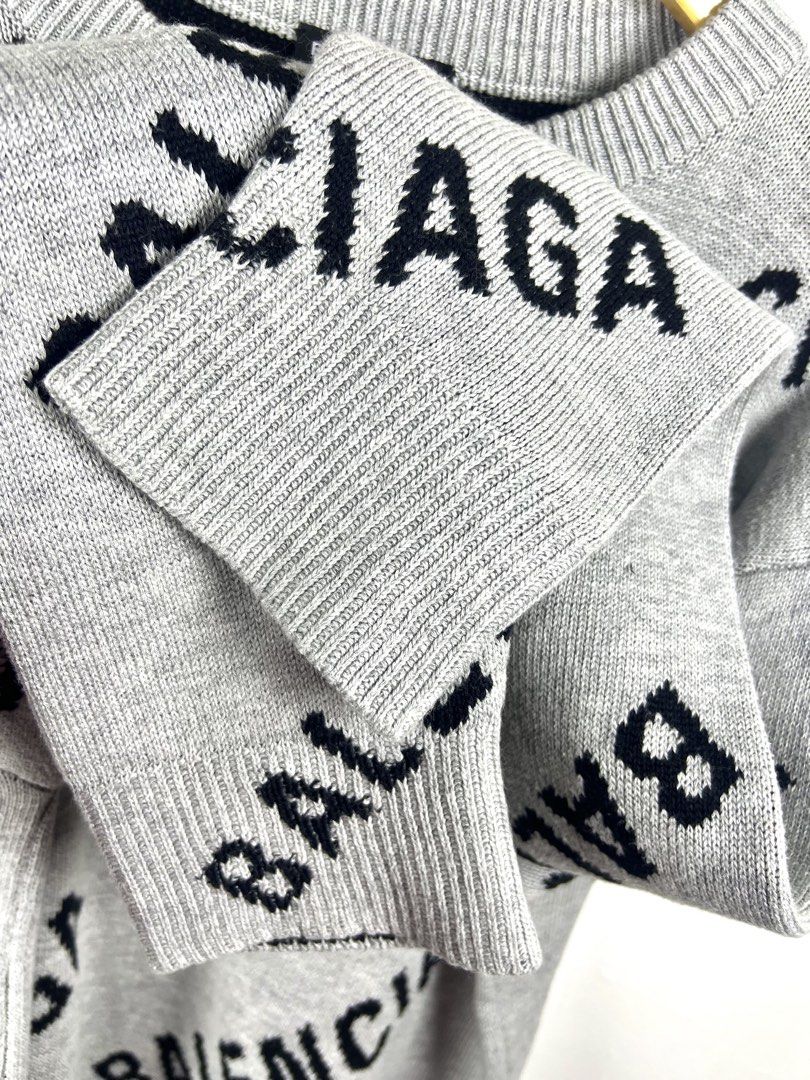 ‎“BALENCIAGA PARIS” AOL CRWNCK SWTR (Category: Activewear) located in Taguig. Submitted by ldm.ph (Listing ID 1470747636, Image 2). Description: ‎(LDM-E-0299) ‎Size:ACTUAL FIT:LARGE ‎Dimensions ‎Inches width:22 ‎Inches length:28 ‎Condition: GOOD AS NEW ‎Color rate:10 ‎Flaws:❌ ‎(READY TO WEAR) .