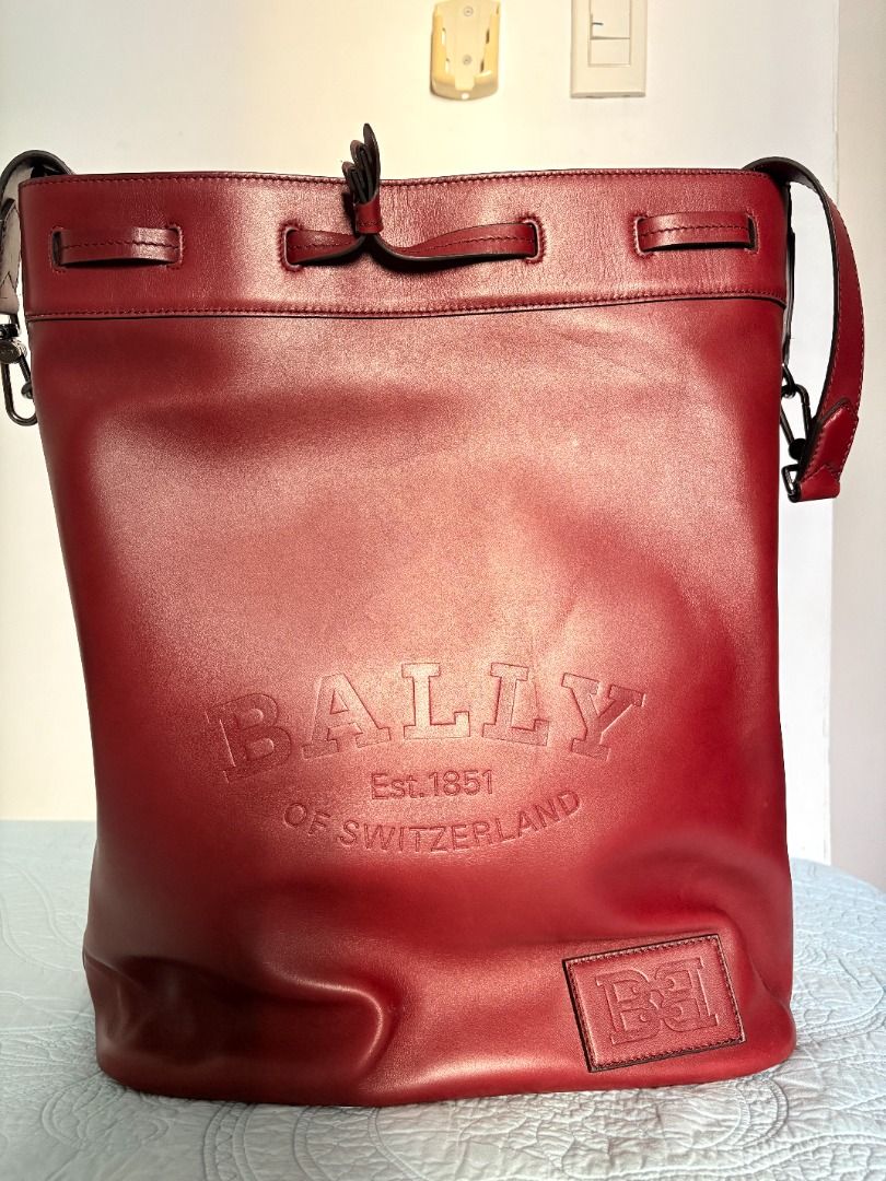 Bally Cloy Leather Drawstring Bucket bag (Category: Luxury Bags & Wallets) located in Taguig. Submitted by junamee (Listing ID 1470896410, Image 1). Description: With minor scratches but unnoticeable.