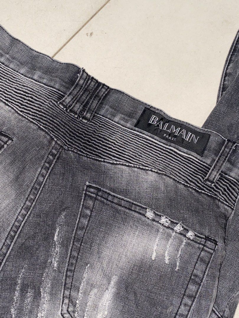 BALMAIN JEANS (Category: Luxury Apparel) located in Zamboanga. Submitted by thriftstudio38 (Listing ID 1470859436, Image 1). Description: WAIST LINE: 32 LENGTH: 39.