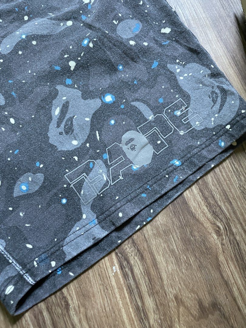 Bape Glow in the dark (Category: Shorts) located in Las Pinas. Submitted by mnl.streetwear.ph (Listing ID 1470759005, Image 2). Description: • Bape Glow in the dark Size Large.