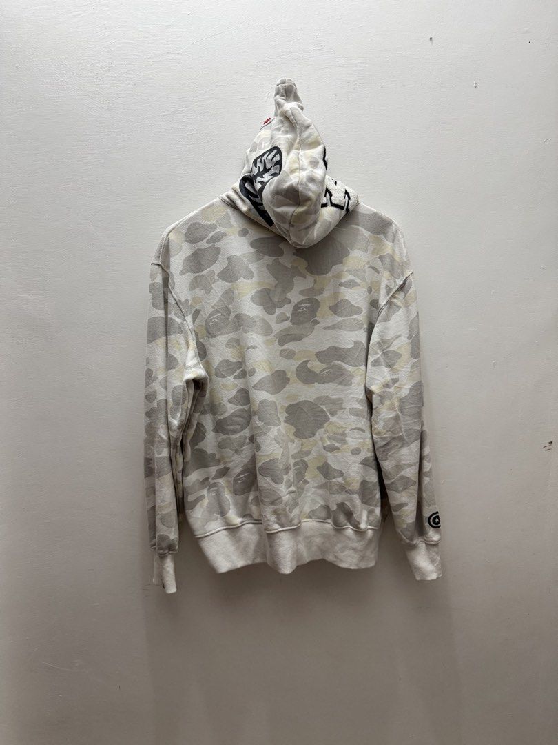 Bape Shark Zip-up hoodie (Category: Hoodies) located in Manila. Submitted by soflyapparel77 (Listing ID 1470774967, Image 3). Description: .