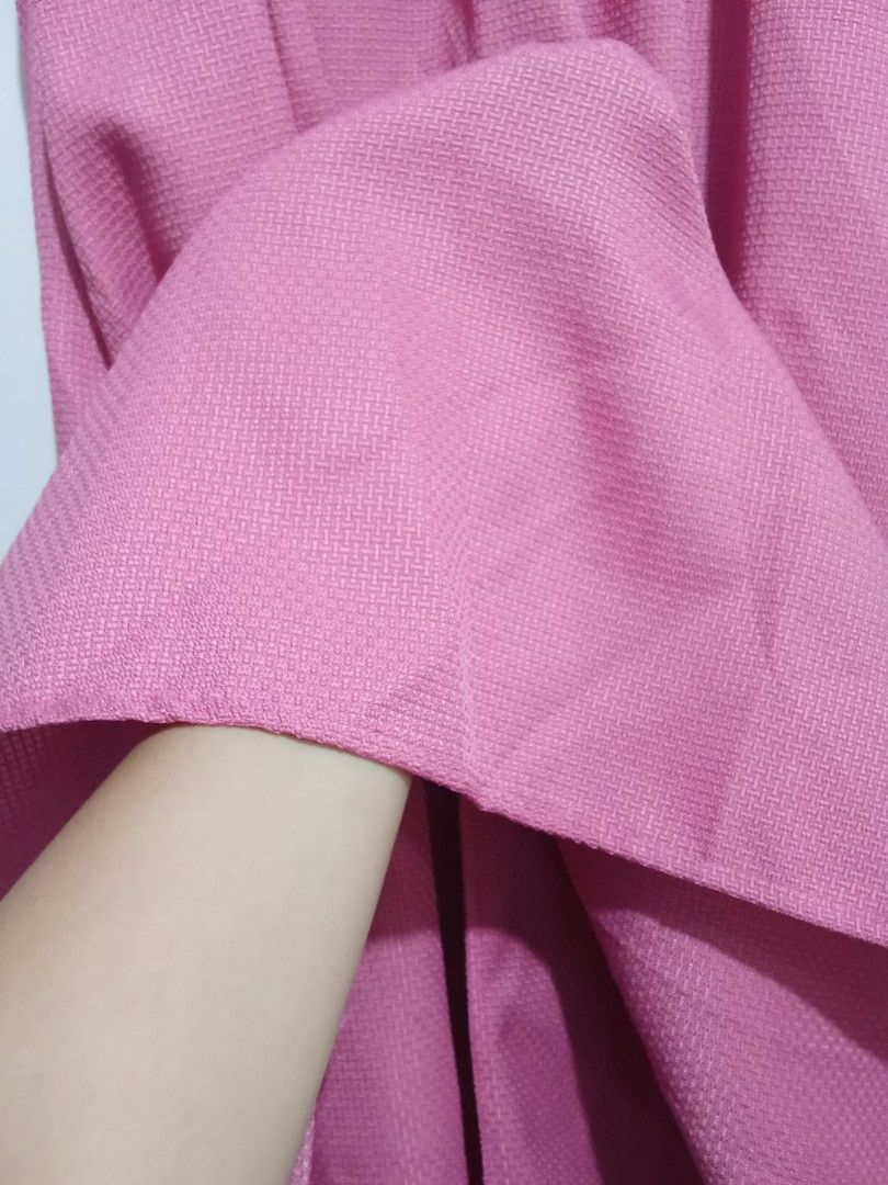 Barbie Dress (Category: Dresses) located in General Trias. Submitted by octavianoc20869 (Listing ID 1470833839, Image 3). Description: used once during an event mall price 500 pesos.