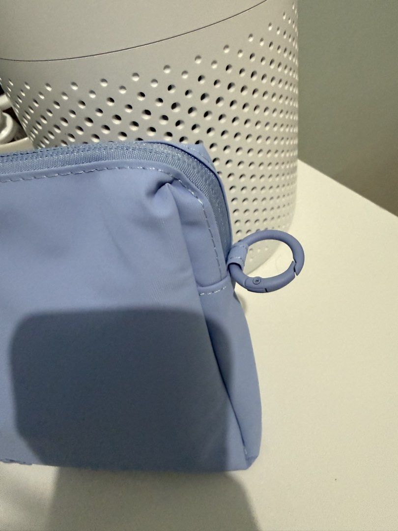 Bash Out of Office Slip Pouch - Daydream (Category: Purses & Pouches) located in Bulacan. Submitted by annesandiego (Listing ID 1470892197, Image 3). Description: -brand new with tags, NO ZIPLOCK -tried fitting my stuffs inside but NEVER taken out of my room or outside.
