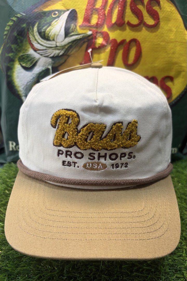Bass Pro Shops Chenille hat (Category: Caps & Hats) located in Pinamalayan. Submitted by danilotubero08 (Listing ID 1470889256, Image 1). Description: From Bass Pro shops Canada Available in 4 colors ₱1195 each.