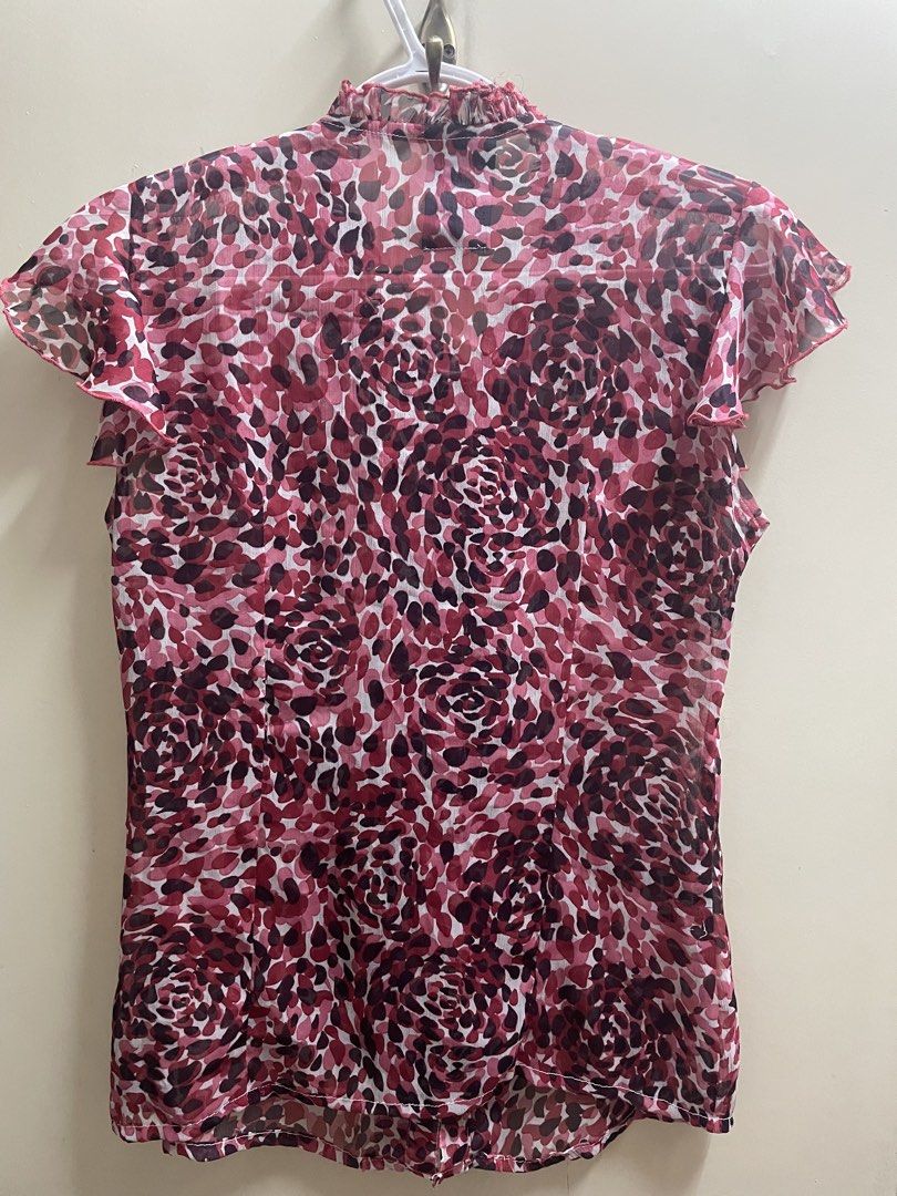 Bayo Ruffle Sleeves Button Down Blouse (Category: Blouses) located in Manila. Submitted by lazythrifter.ph (Listing ID 1470750551, Image 2). Description: Size: 1 Loose fitting Shoulder: 13” Chest: 17” Length: 22” .