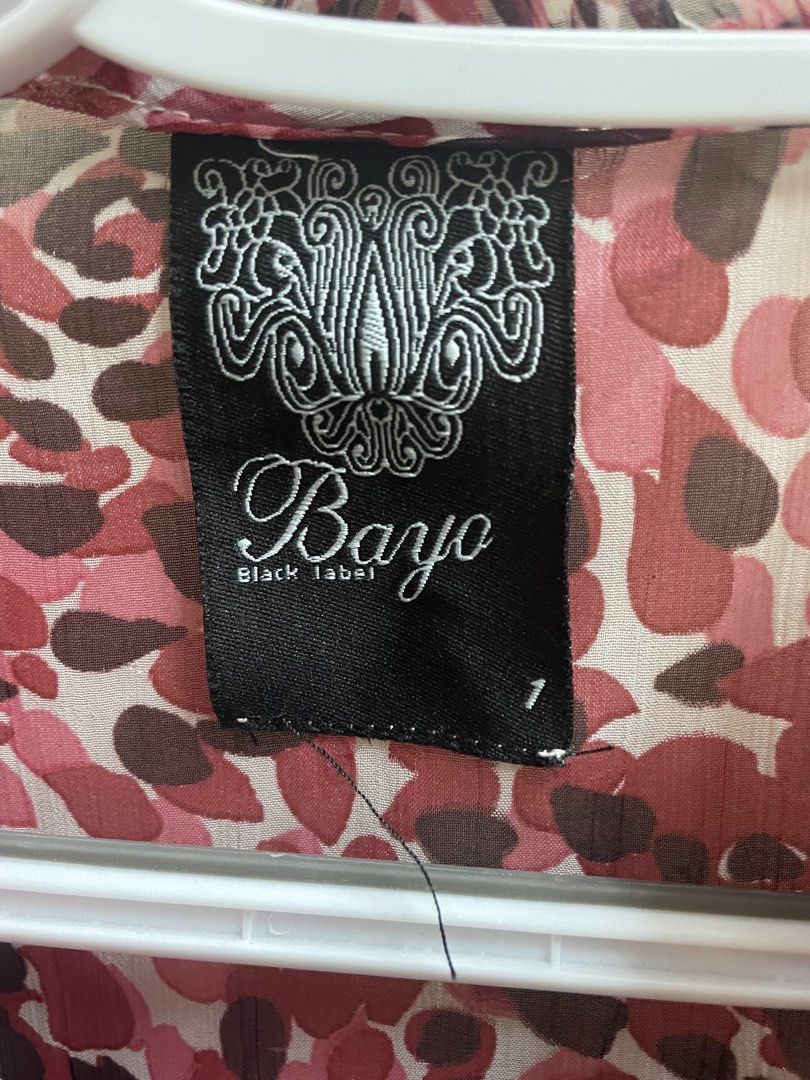 Bayo Ruffle Sleeves Button Down Blouse (Category: Blouses) located in Manila. Submitted by lazythrifter.ph (Listing ID 1470750551, Image 3). Description: Size: 1 Loose fitting Shoulder: 13” Chest: 17” Length: 22” .