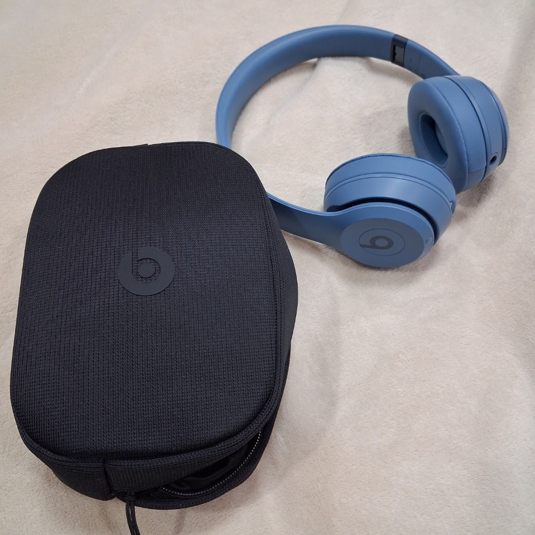 Beats Solo 4 Wireless On-Ear Headphones Blue (Category: Headphones & Headsets) located in Quezon City. Submitted by lheochan (Listing ID 1470815570, Image 1). Description: Basically new, opened just for testing. Missing box. Complete accessories and paperwork. Have a nice day..
