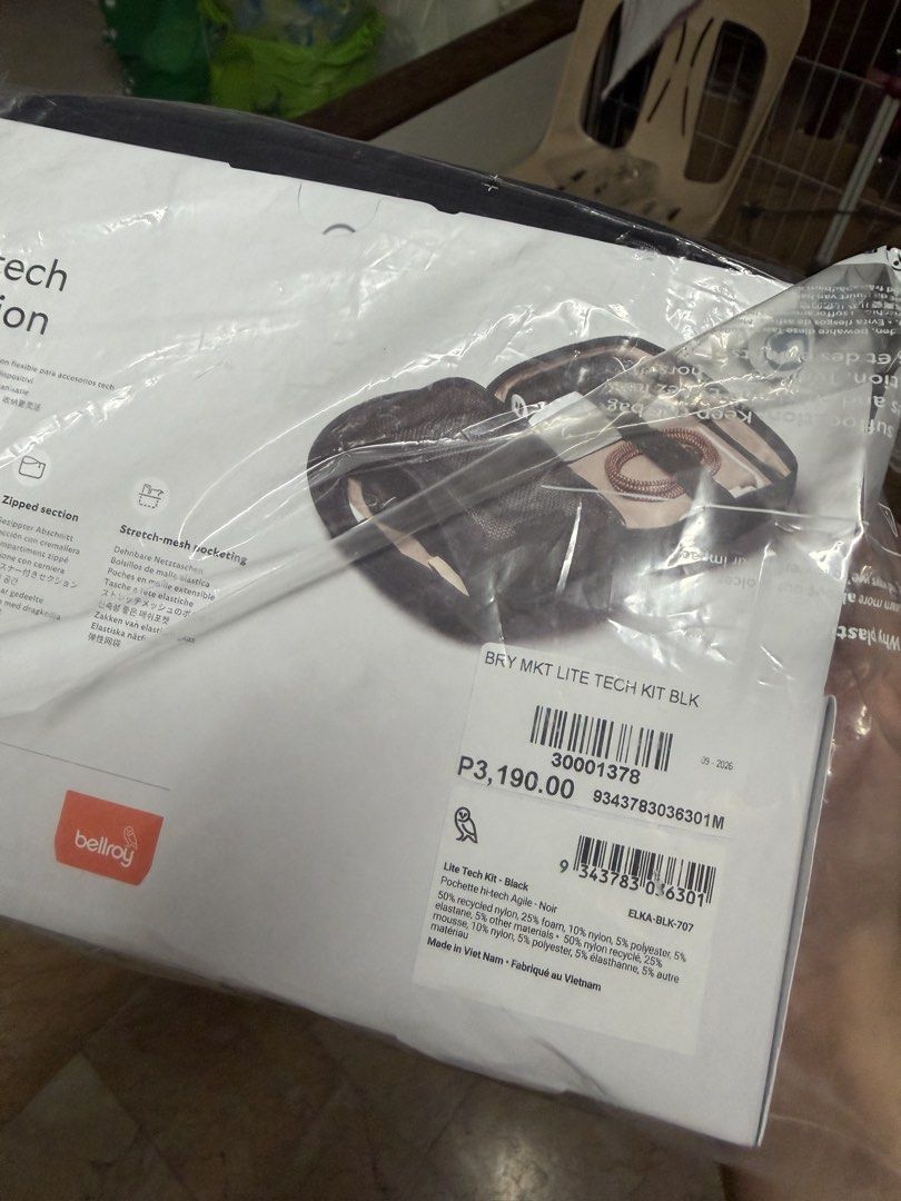 Bellroy Lite Tech Kit Black (Category: Belt bags, Clutches and Pouches) located in Mandaluyong City. Submitted by joshlim (Listing ID 1470751178, Image 2). Description: Bnew Mandaluyong Loc Lowest in the market.