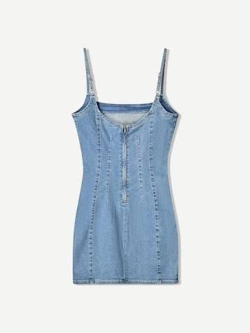 Bershka Denim Dress (Category: Dresses) located in Valenzuela. Submitted by declutter203 (Listing ID 1470819239, Image 2). Description: - Like New - Size XS - With back zipper - Slightly stretchable MOP: Gcash/Maribank MOD: J&T or Grab/lalamove Tags: Zara, H&M, Love Bonito, Mango, Bershka, Uniqlo, GU, Topshop, Araw the Line, SM woman, reformation dress, suzy clothing .