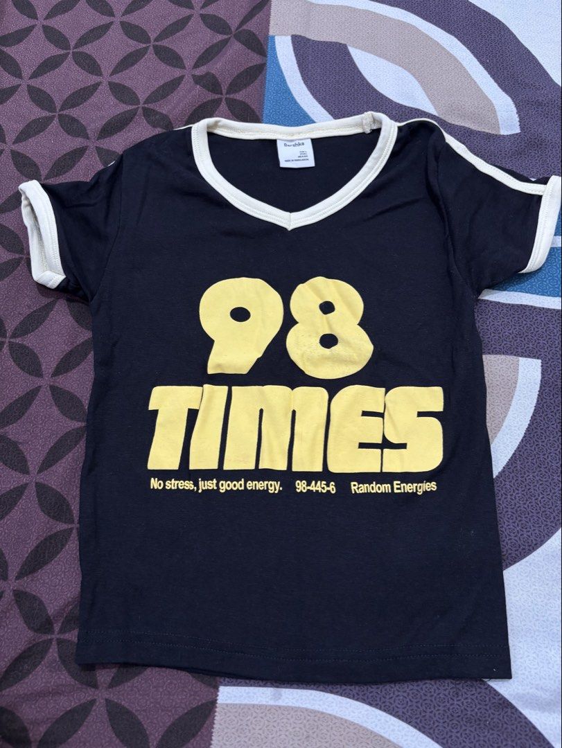 bershka top (Category: Shirts) located in Cavite. Submitted by ishakey (Listing ID 1470817073, Image 1). Description: .
