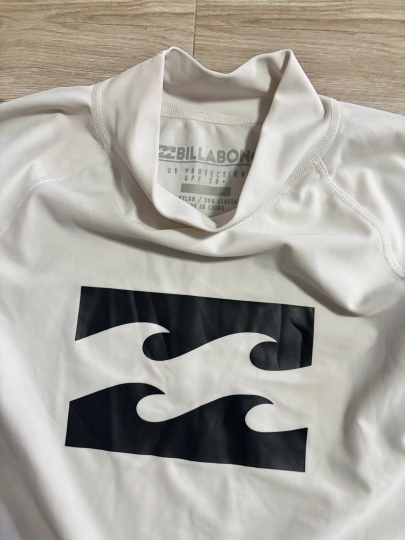 Billabong (Category: Swim Top & Rash Guards) located in Cavite. Submitted by cesxyyylll (Listing ID 1470861365, Image 3). Description: Large No issue .