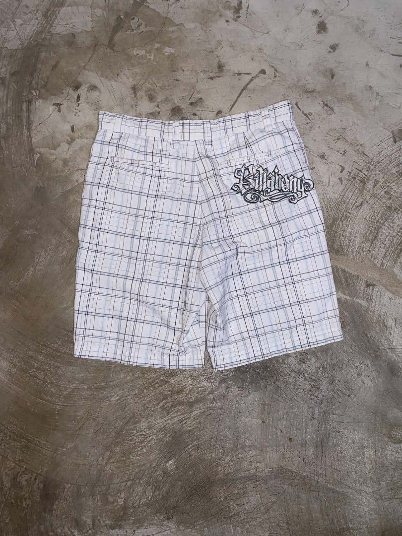 Billabong Boardshorts (Category: Swim Trunks & Board Shorts) located in Manila. Submitted by christian.cantar_177 (Listing ID 1470865357, Image 1). Description: W36 L 23 No issue!.