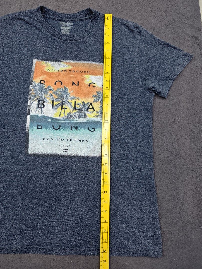 Billabong Core Fit Graphic T-Shirt (Category: Tshirts & Polo Shirts ) located in Bulacan. Submitted by pzj_thrift (Listing ID 1470779618, Image 3). Description: condition 9/10 color rate 9/10 no issue.