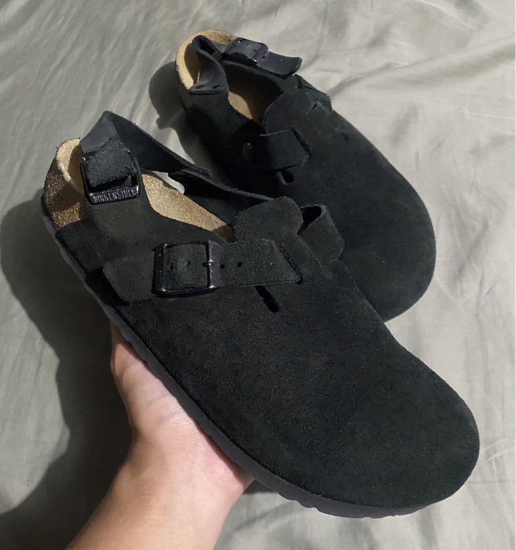 Birkinstock Black Tokio Clogs (Category: Casual Shoes) located in Naga. Submitted by junked_garments_v2 (Listing ID 1470859423, Image 2). Description: Birkinstock Black Tokio Clogs Excellent Condition Minimal Sign Of Use Need Cleaning Size 42 Dm me to purchase.