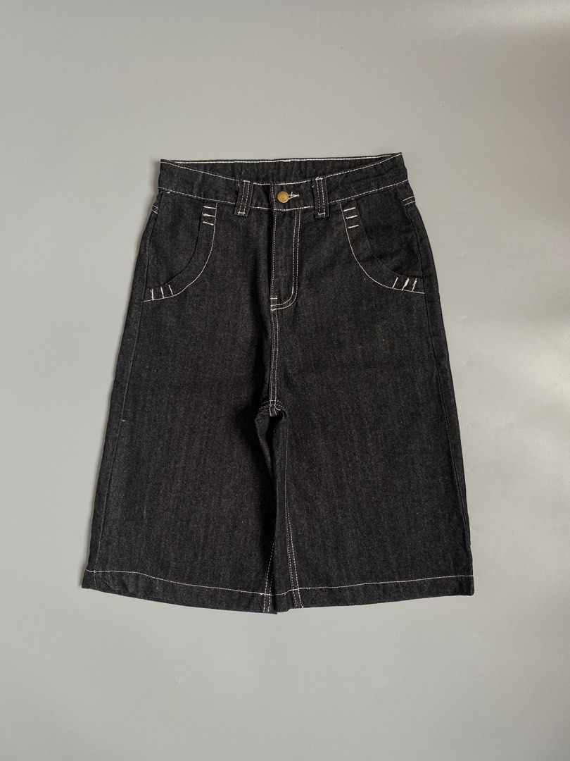 Black Denim Shorts with Graphic Back Pockets Size M (Category: Shorts) located in Cavite. Submitted by awuuu27 (Listing ID 1470747470, Image 3). Description: Raw Denim Y2K Jorts 💎 DIMES: Width-29/Length-25.5/Leg Opening-11.5/Thigh-12 CONDITION: 9.8/10 (asnew condition) COLOR RATE: 9.8/10 ISSUE: none.