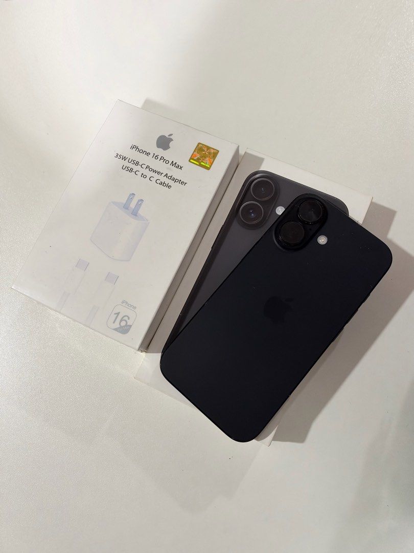 Black iPhone 16 with FREE charger (Category: iPhone 16 Series) located in Manila. Submitted by mujitron (Listing ID 1470822832, Image 1). Description: Black iPhone 16 - 32,000 (negotiable) - 256 gb - 88% battery health - Open line (bought from the US) - Everything works! - No issues and no replaced parts - Used fairly and only used for a year Inclusion - Original box - Charger RF: Upgraded to a new phone ✅ meetups around quezon city (katipunan ar