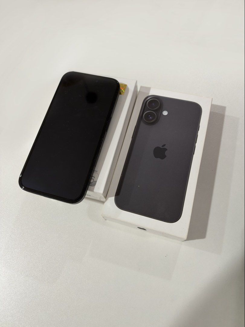 Black iPhone 16 with FREE charger (Category: iPhone 16 Series) located in Manila. Submitted by mujitron (Listing ID 1470822832, Image 2). Description: Black iPhone 16 - 32,000 (negotiable) - 256 gb - 88% battery health - Open line (bought from the US) - Everything works! - No issues and no replaced parts - Used fairly and only used for a year Inclusion - Original box - Charger RF: Upgraded to a new phone ✅ meetups around quezon city (katipunan ar