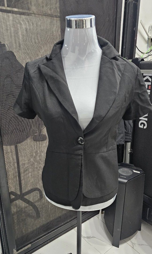 Black Office Blouse (Category: Blouses) located in Manila. Submitted by dndgnzlz (Listing ID 1470873580, Image 1). Description: Brand: N/A Size: medium, best fit small to semi-medium Perfect for office ootd Payment first policy MOP: BPI, Gcash, Maya Courier: LBC, J&T, Lalamove, Grab.