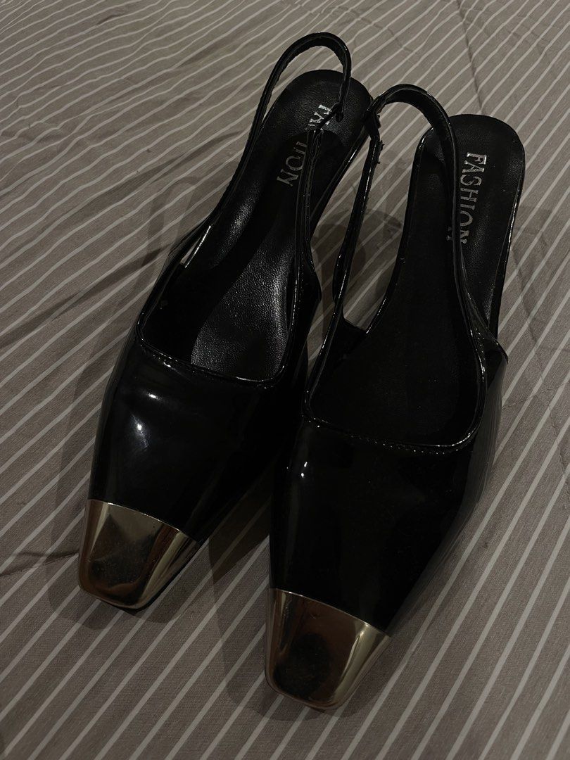 Black patent slingback heel (Category: Heels) located in Manila. Submitted by franceshous (Listing ID 1470752189, Image 2). Description: .