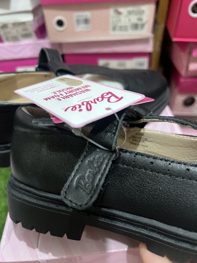 Black School Shoes (Category: Babies & Kids Fashion) located in Antipolo. Submitted by wearyourbrand.ph (Listing ID 1470809894, Image 2). Description: Code name: KATIE Available sizes: 33,34,35 Age: 10-13 yrs old Original price: 2,399 Now: 750.