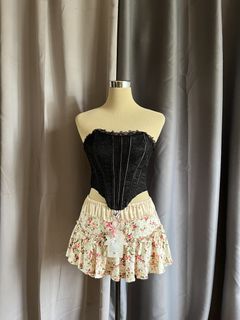 (Category: ) located in . Submitted by curated_closetph (Listing ID 1470745302, Image 1). Description: .