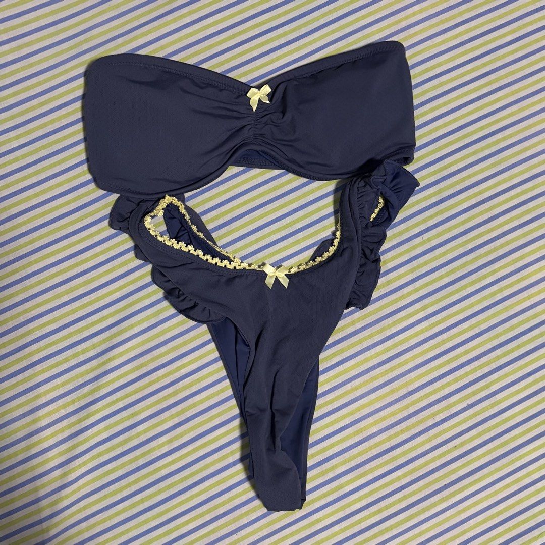 Blackbough Navy Blue Bikini Set (Category: Bikinis & Swimsuits) located in Dumaguete. Submitted by .ari__ (Listing ID 1470900945, Image 1). Description: Used once.