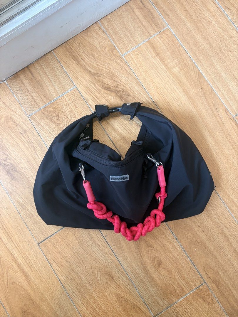Blanc Nué Shifter Bag (Category: Shoulder Bags) located in Mandaluyong City. Submitted by boopiefinds (Listing ID 1470756294, Image 1). Description: With pink rope.
