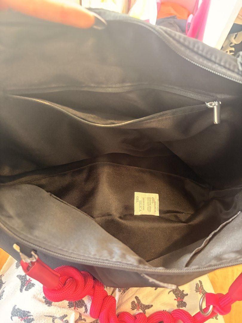 Blanc Nué Shifter Bag (Category: Shoulder Bags) located in Mandaluyong City. Submitted by boopiefinds (Listing ID 1470756294, Image 3). Description: With pink rope.