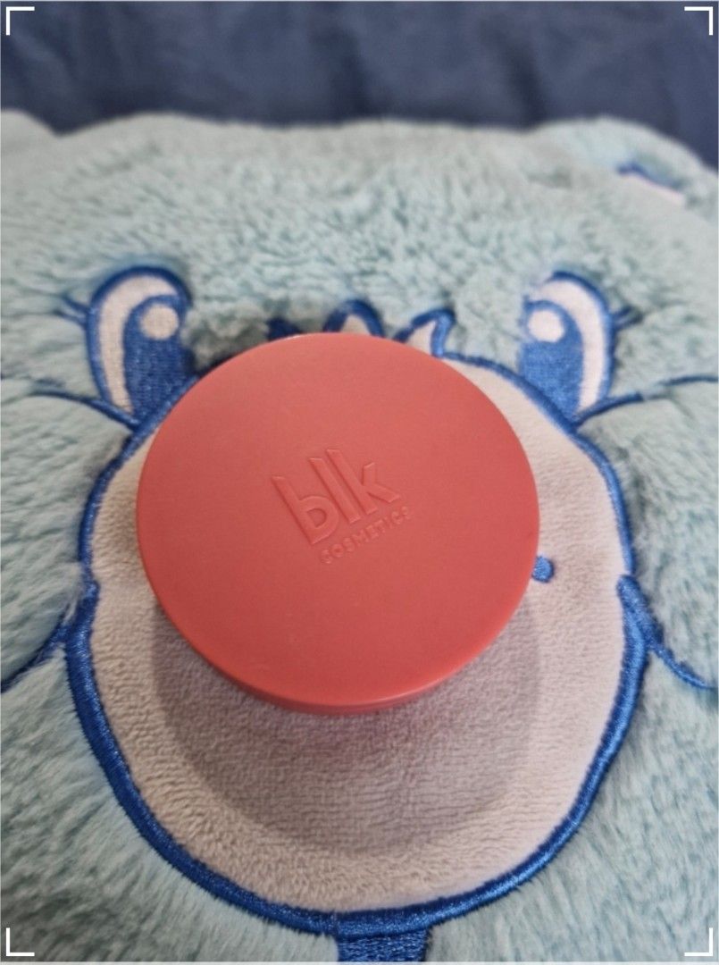 blk TAFFY Powder Blush (Category: Activewear) located in Quezon City. Submitted by glenshoppe_ph (Listing ID 1470794703, Image 1). Description: blk TAFFY Powder Blush Bought it at Sm North physical store for Php 600 pesos mataas pa Price 150 Delivery thru lalamove.