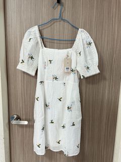 (Category: ) located in . Submitted by shircloset (Listing ID 1470768941, Image 1). Description: .