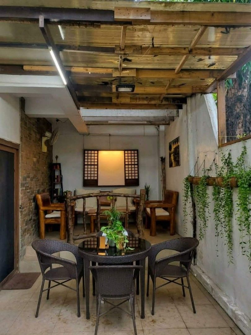 Bonifacio Village Quezon city (Category: House & Lot) located in Manila. Submitted by silverstorm.04dc85 (Listing ID 1470772805, Image 3). Description: 🏠 HOUSE FOR SALE - 2-STOREY HOME IN #BONIFACIO VILLAGE, QUEZON CITY Enjoy the comfort of living in a quiet, tree-lined subdivision while staying close to prime schools and universities, shopping malls, and major hospitals. ✨ PROPERTY FEATURES: ✅Corner Lot ✅ Lot Area: 126 sqm ✅ Floor Area: 200 sqm