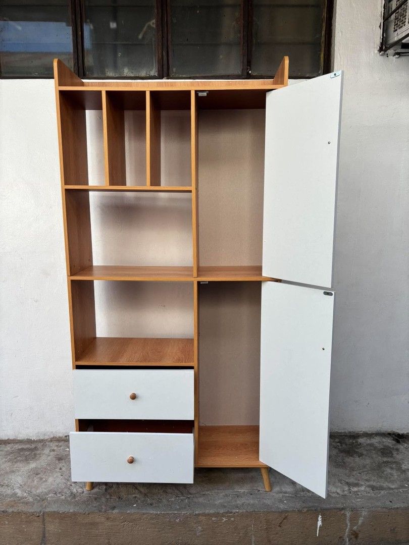 Bookshelves / cabinet (Category: Shelves, Cabinets & Racks) located in Manila. Submitted by dolorchris69891 (Listing ID 1470791263, Image 2). Description: bookshelves.