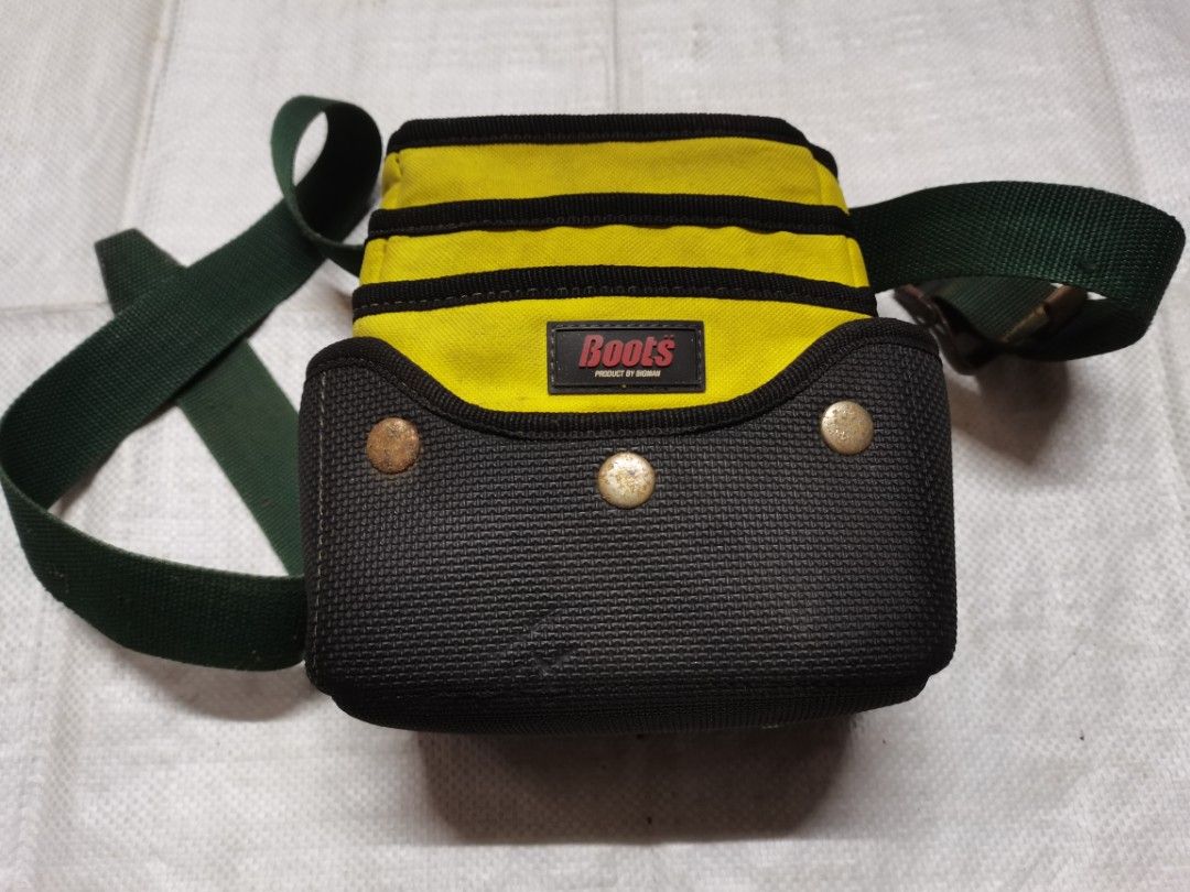 Boots Tool Pouch Safety Belt WD-40 Spray (Category: Construction Tools & Equipment) located in Pasay City. Submitted by redivhan (Listing ID 1470763445, Image 3). Description: Japan Surplus Tools 09279839144 - Boots tool pouch with belt (Note: slight interior dirt and minor rust on metal snaps) - Blue safety belt complete with lanyard and hook - 3x standard-size WD-40 cans - Collectible round bike repair metal sign - Perfect bundle for DIYers, ha