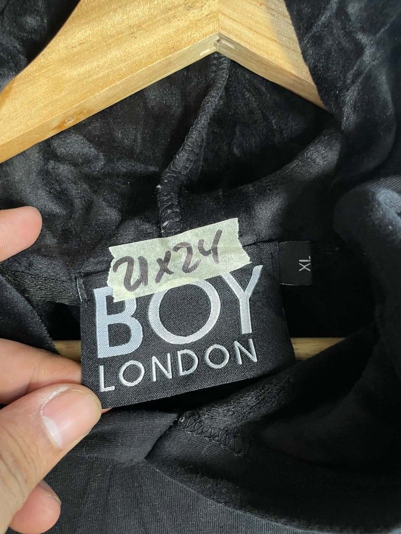 Boy London Hoodie (Category: Coats, Jackets and Outerwear) located in San Jose. Submitted by vincefresn21903 (Listing ID 1470891415, Image 2). Description: .
