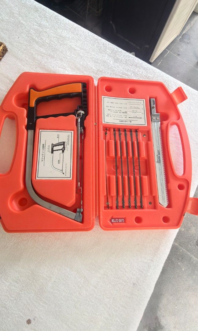 BRAND NEW Magic Saw in Orange Plastic Case (Category: Everything Else Others) located in Tuguegarao City. Submitted by zenphoenix-7ad615 (Listing ID 1470785535, Image 1). Description: Magic Saw in Plastic Case.
