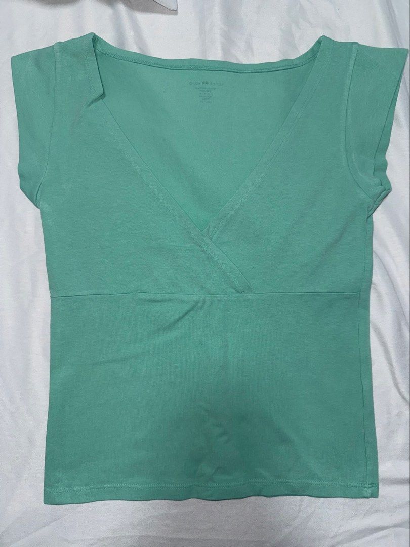 Brandy Melville Amara Teal Top (Category: Shirts) located in Taguig. Submitted by xiurecsz (Listing ID 1470857879, Image 2). Description: Brandy Melville Amara Top Teal.
